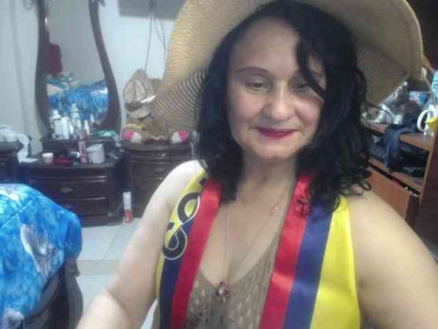 jazmin-mature webcam