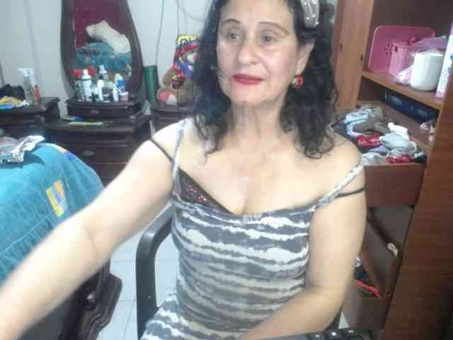 jazmin-mature webcam