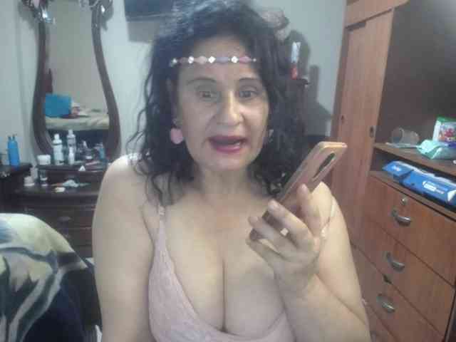 jazmin-mature webcam