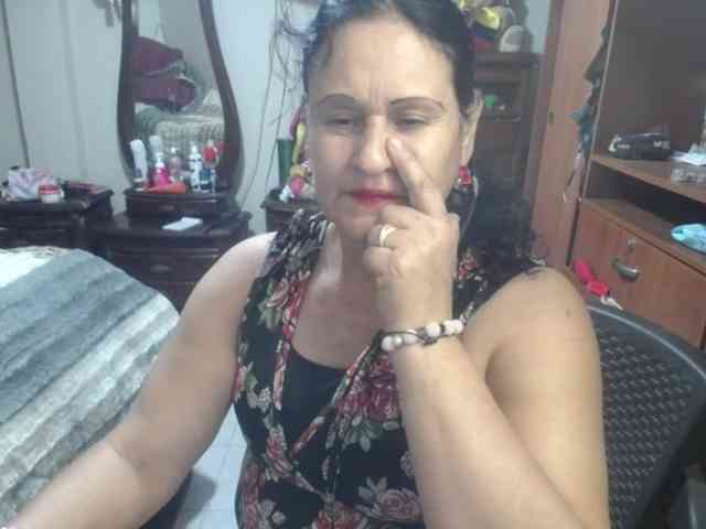 jazmin-mature webcam