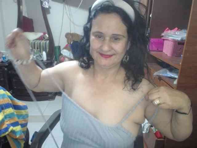 jazmin-mature webcam