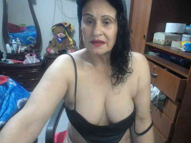 jazmin-mature webcam