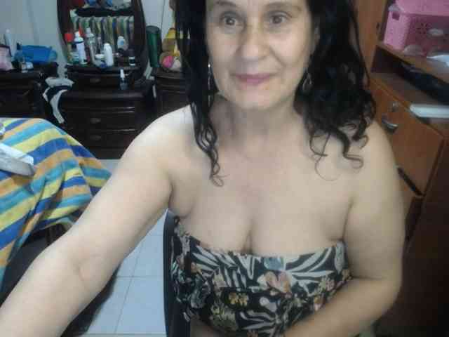 jazmin-mature webcam