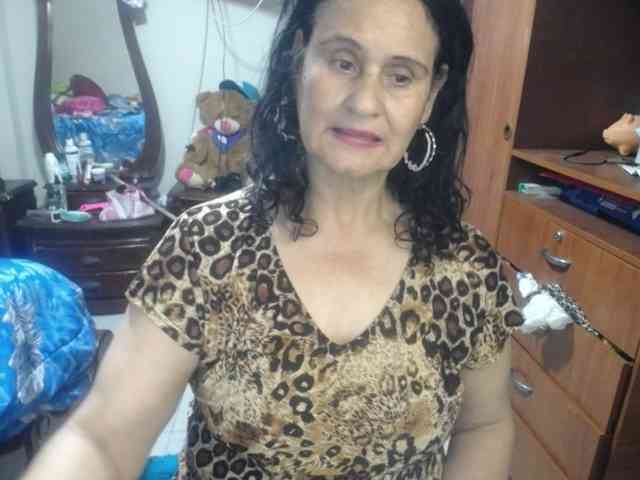 jazmin-mature