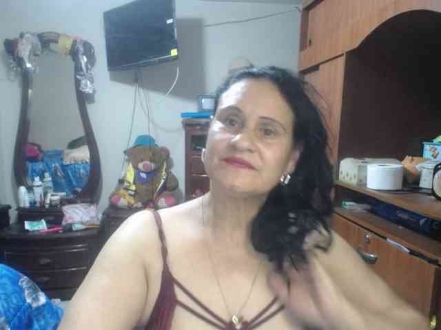 jazmin-mature webcam