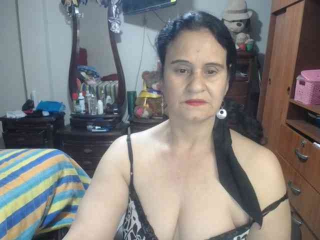 jazmin-mature webcam