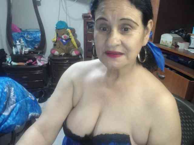 jazmin-mature webcam