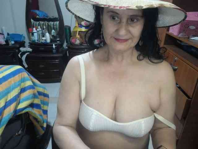 jazmin-mature webcam