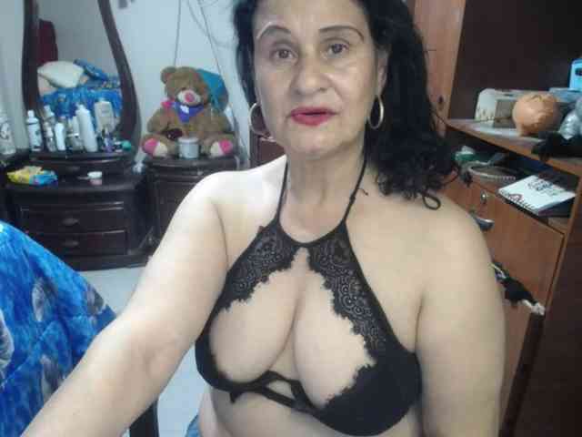 jazmin-mature webcam