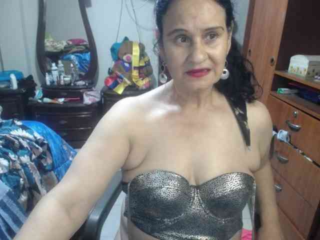jazmin-mature webcam
