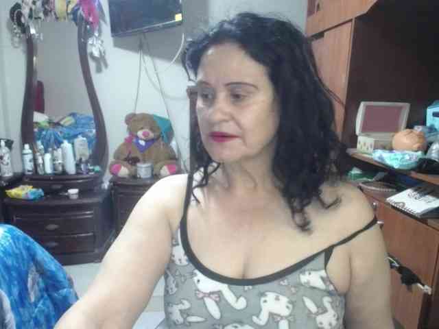 jazmin-mature webcam