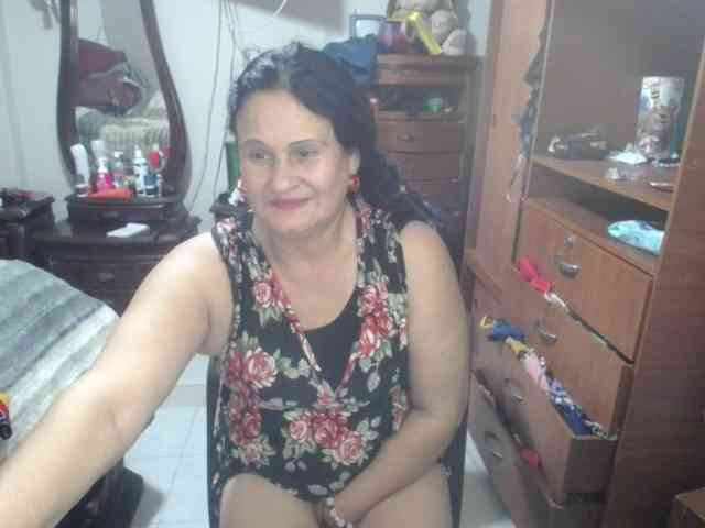 jazmin-mature webcam