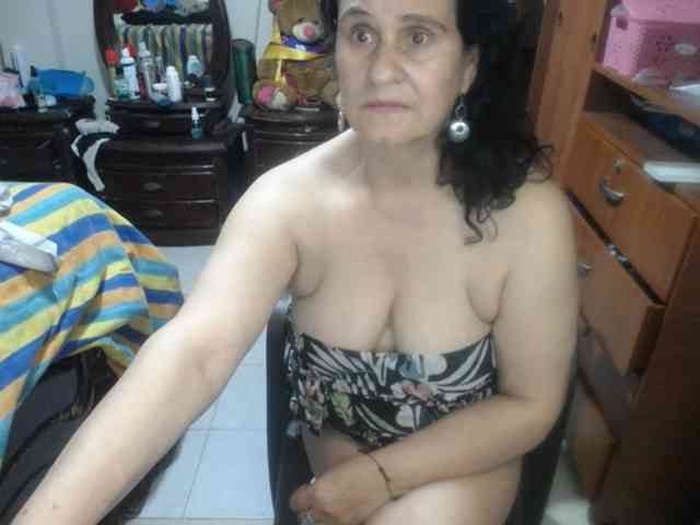 jazmin-mature webcam
