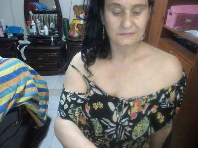 jazmin-mature webcam