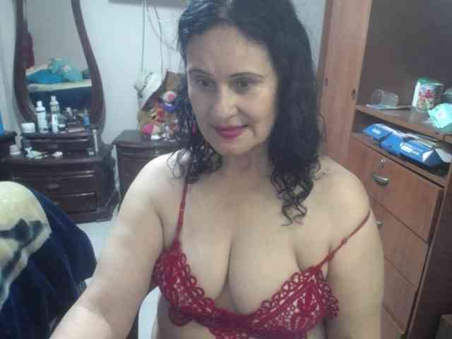 jazmin-mature webcam