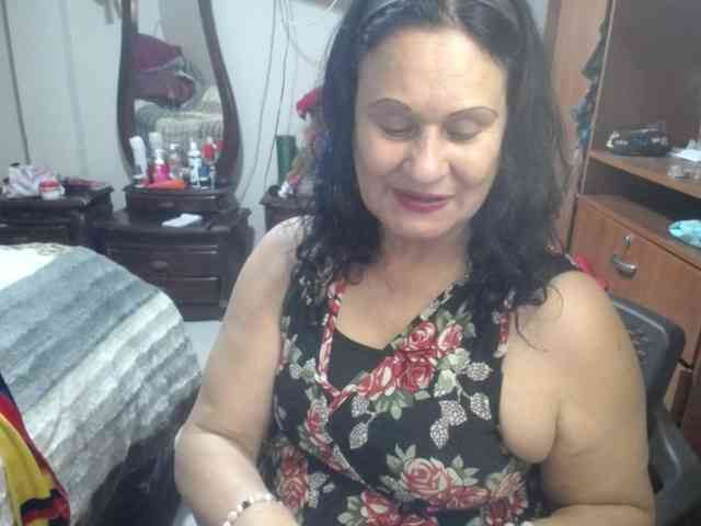 jazmin-mature webcam