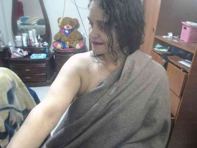 jazmin-mature webcam