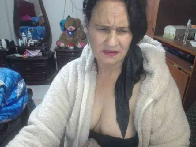 jazmin-mature webcam