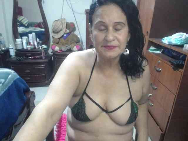 jazmin-mature webcam