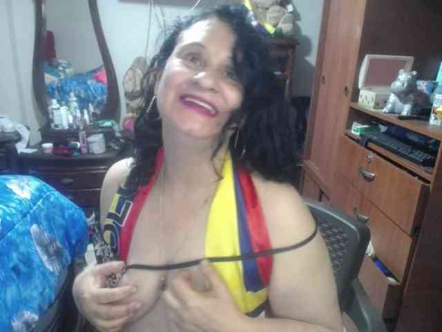 jazmin-mature webcam
