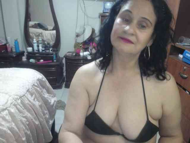 jazmin-mature webcam