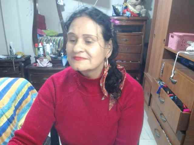 jazmin-mature