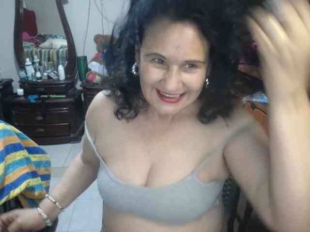jazmin-mature webcam