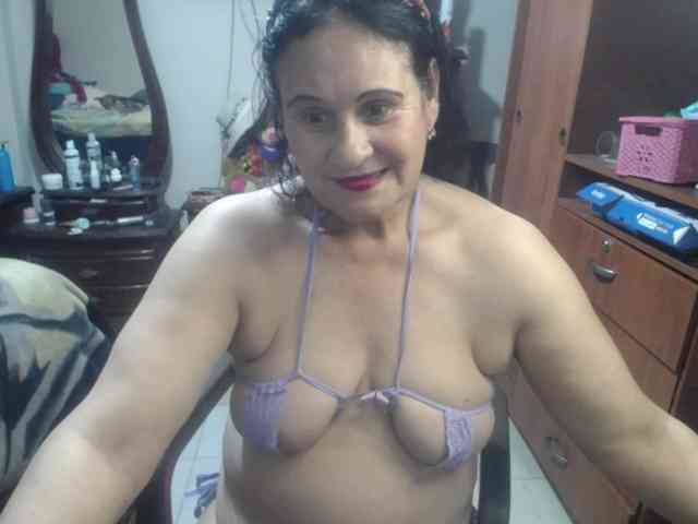 jazmin-mature webcam