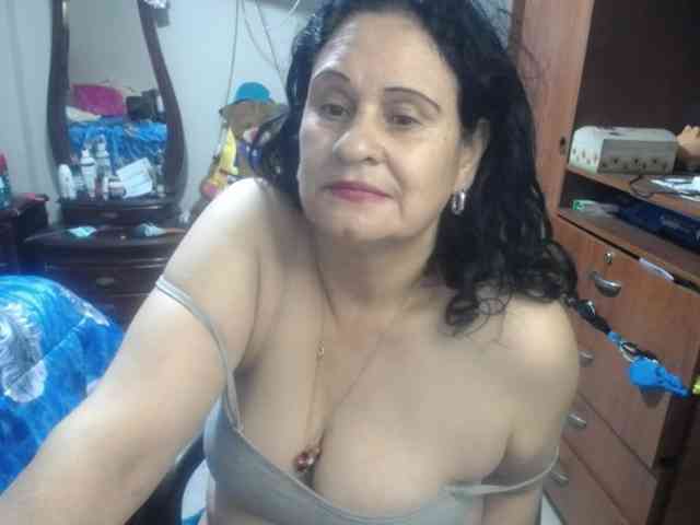 jazmin-mature webcam