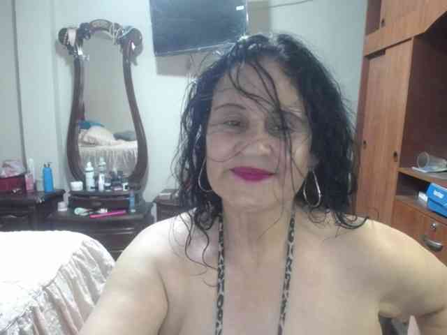 jazmin-mature webcam