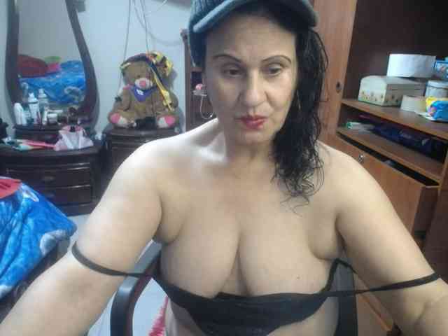 jazmin-mature webcam