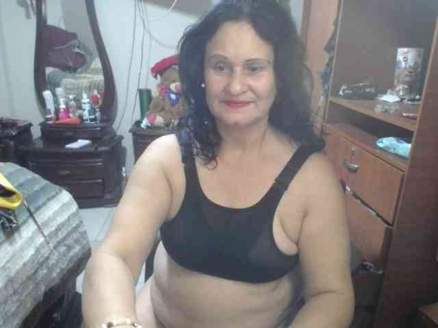 jazmin-mature webcam