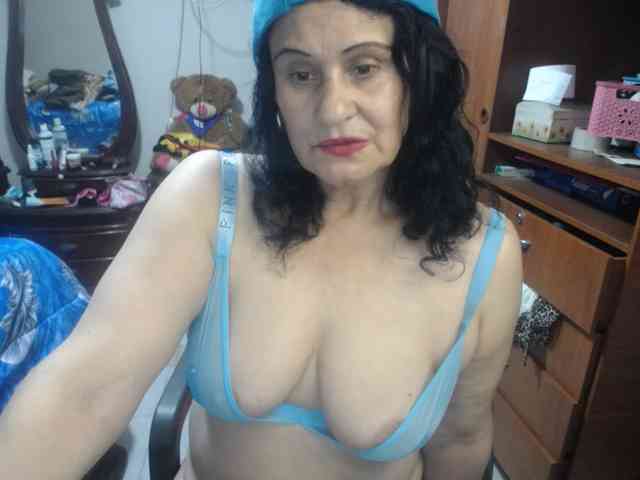 jazmin-mature webcam