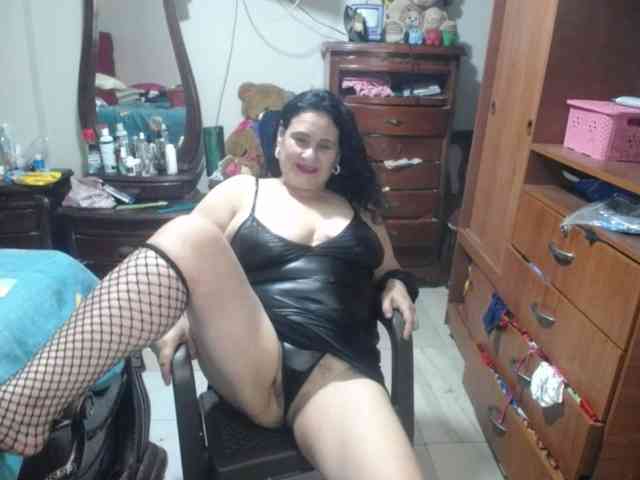 jazmin-mature webcam