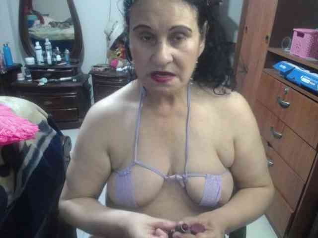 jazmin-mature webcam