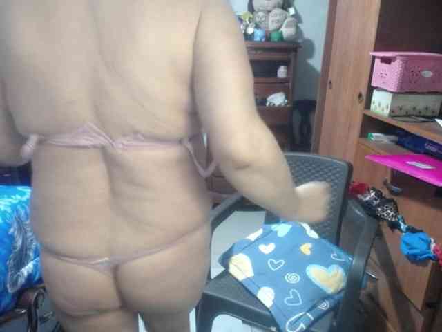 jazmin-mature webcam