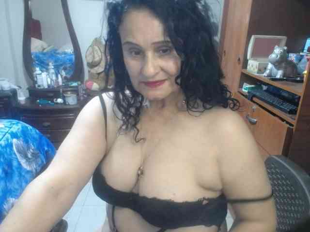 jazmin-mature webcam