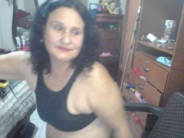 jazmin-mature