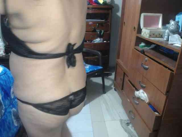 jazmin-mature