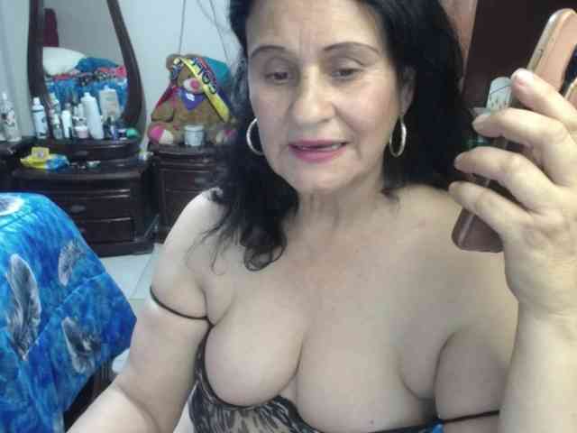 jazmin-mature webcam