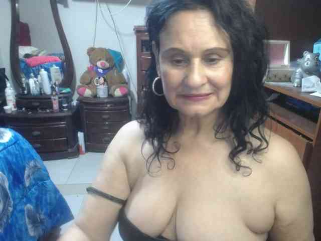 jazmin-mature webcam