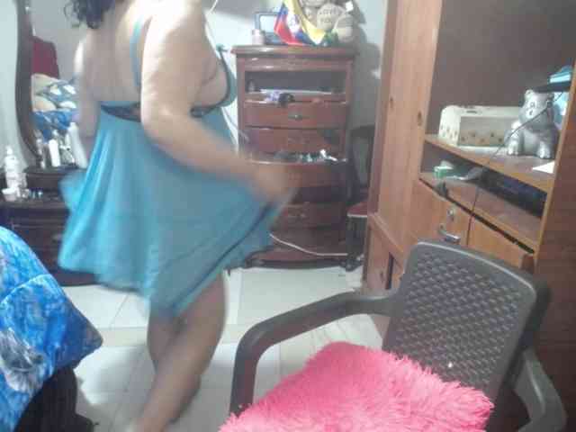 jazmin-mature