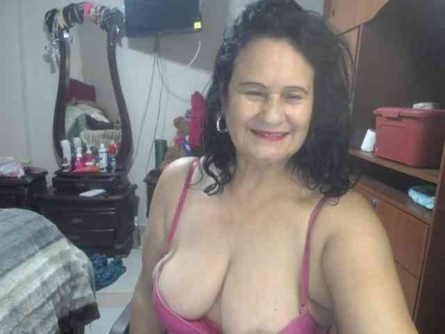 jazmin-mature webcam