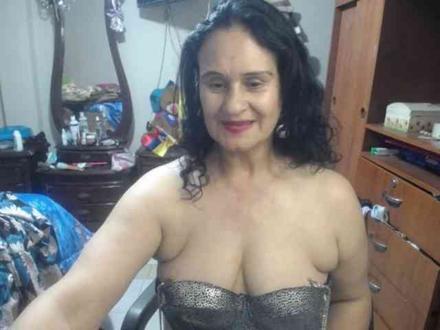 jazmin-mature webcam