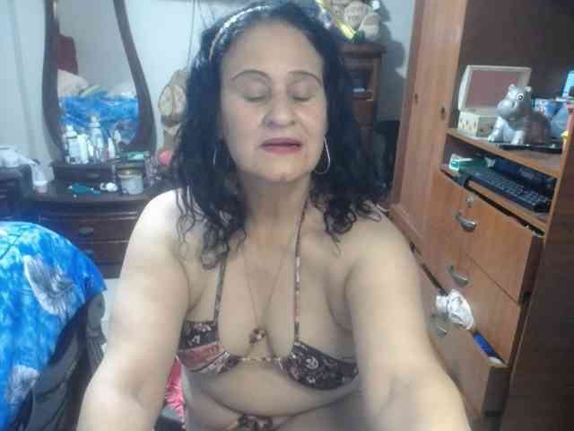 jazmin-mature webcam