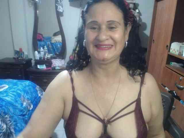 jazmin-mature webcam