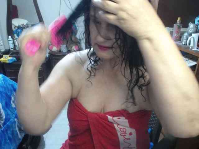 jazmin-mature