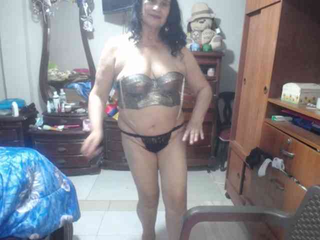jazmin-mature webcam