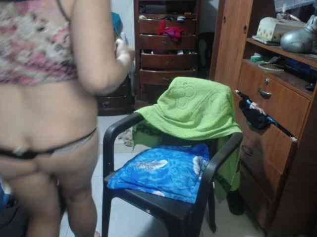 jazmin-mature