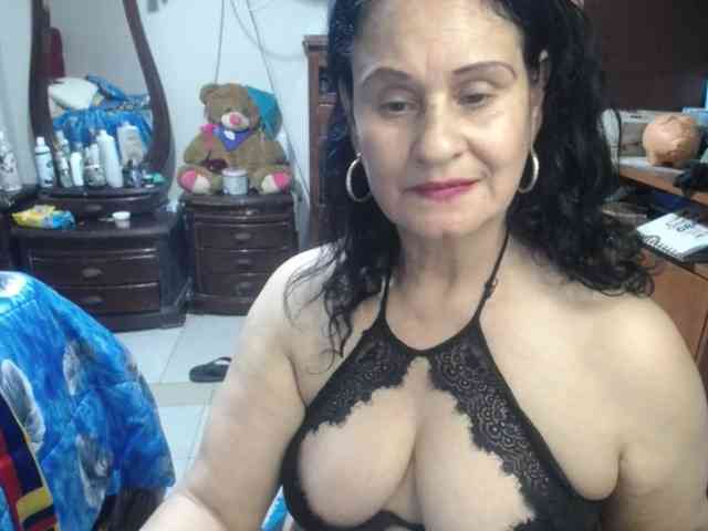 jazmin-mature webcam